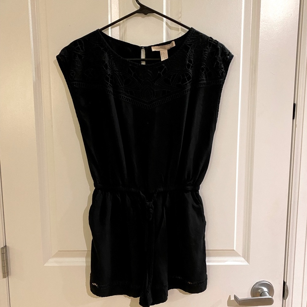 Cute romper!